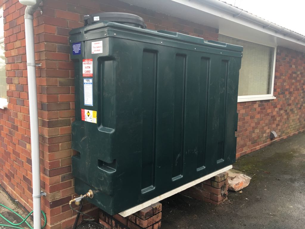 1400SSL, Installation of 1400L Harlequin Diamond Tank, Tank Replacement Project Herefordshire